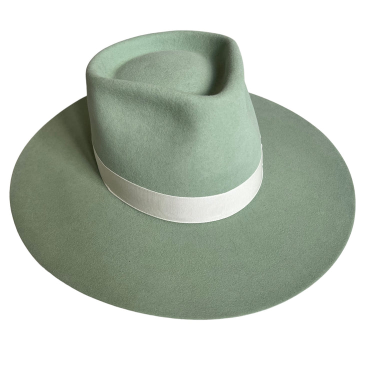 Primavera Collection Hat (Light Green)